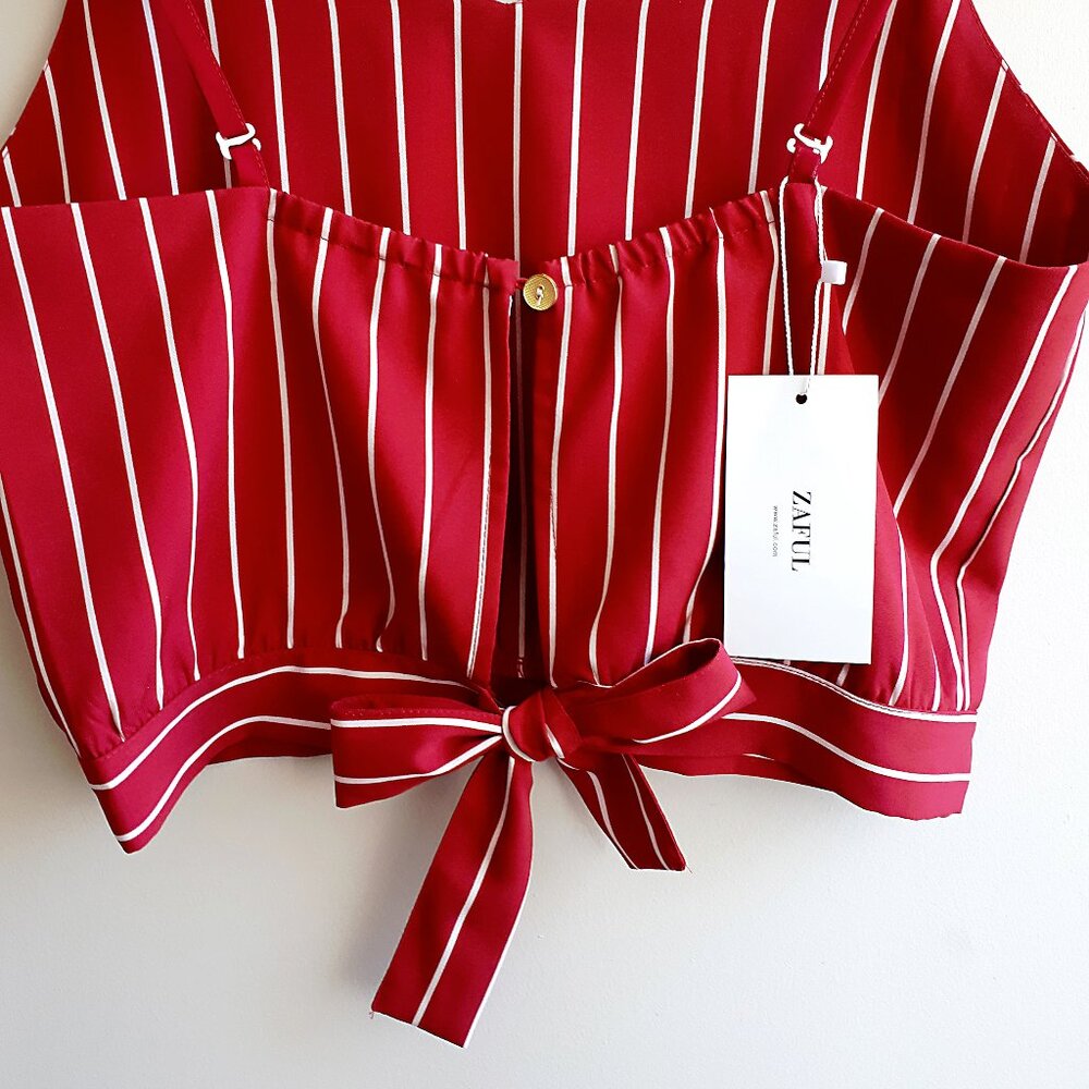 ZAFUL Bowknot Pinstripe Cut Out Cropped Tank Top in Red - Picture 3 of 11
